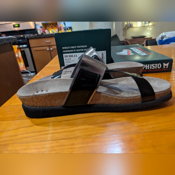 Mephisto Hubilia black and silver patent leather sandals (EU38, US8) LNWOT - Picture 5 of 9